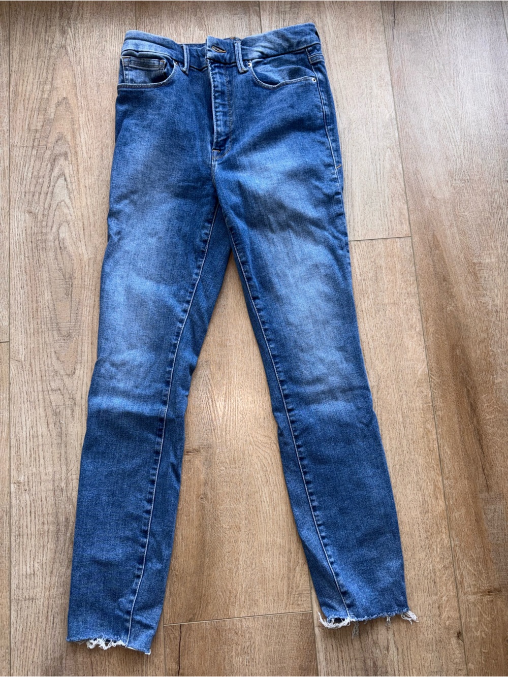 Good American Women's Skinny Jeans in Blue Wash